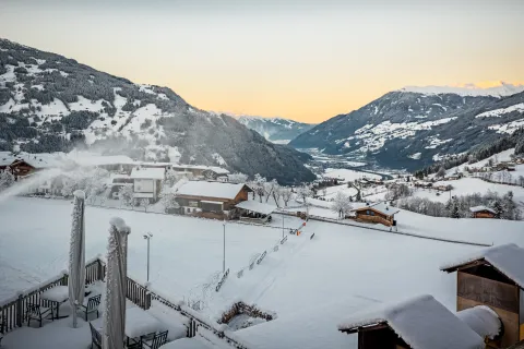 Das Alpen Wohlfühlhotel Dörflwirt im Winter